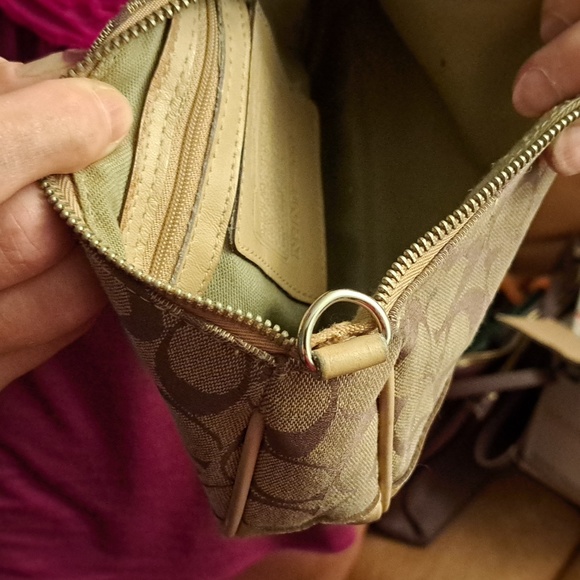 Coach bundle - Picture 11 of 11